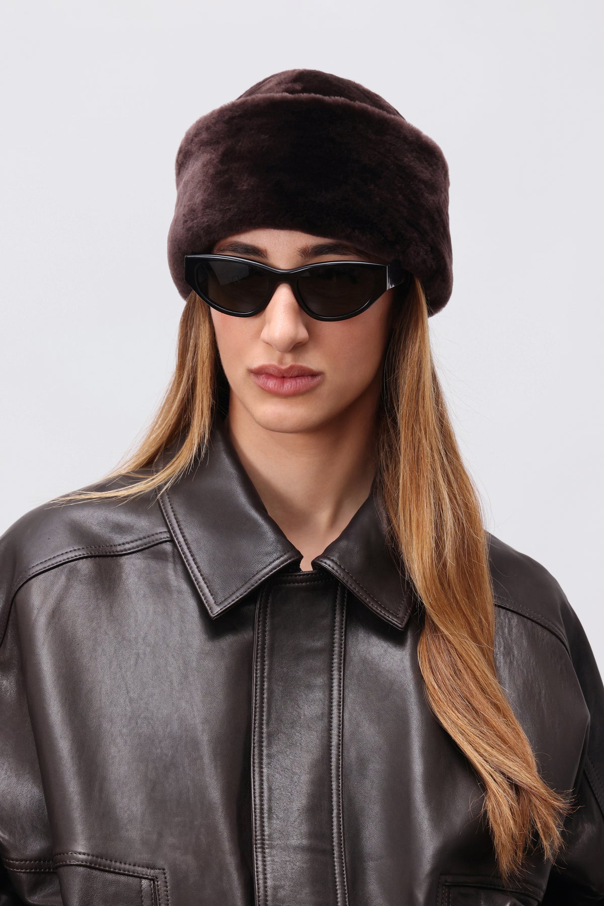 Model is Wearing Nour Hammour Blokes Merinos Shearling Beanie Chocolat Fondant - Front