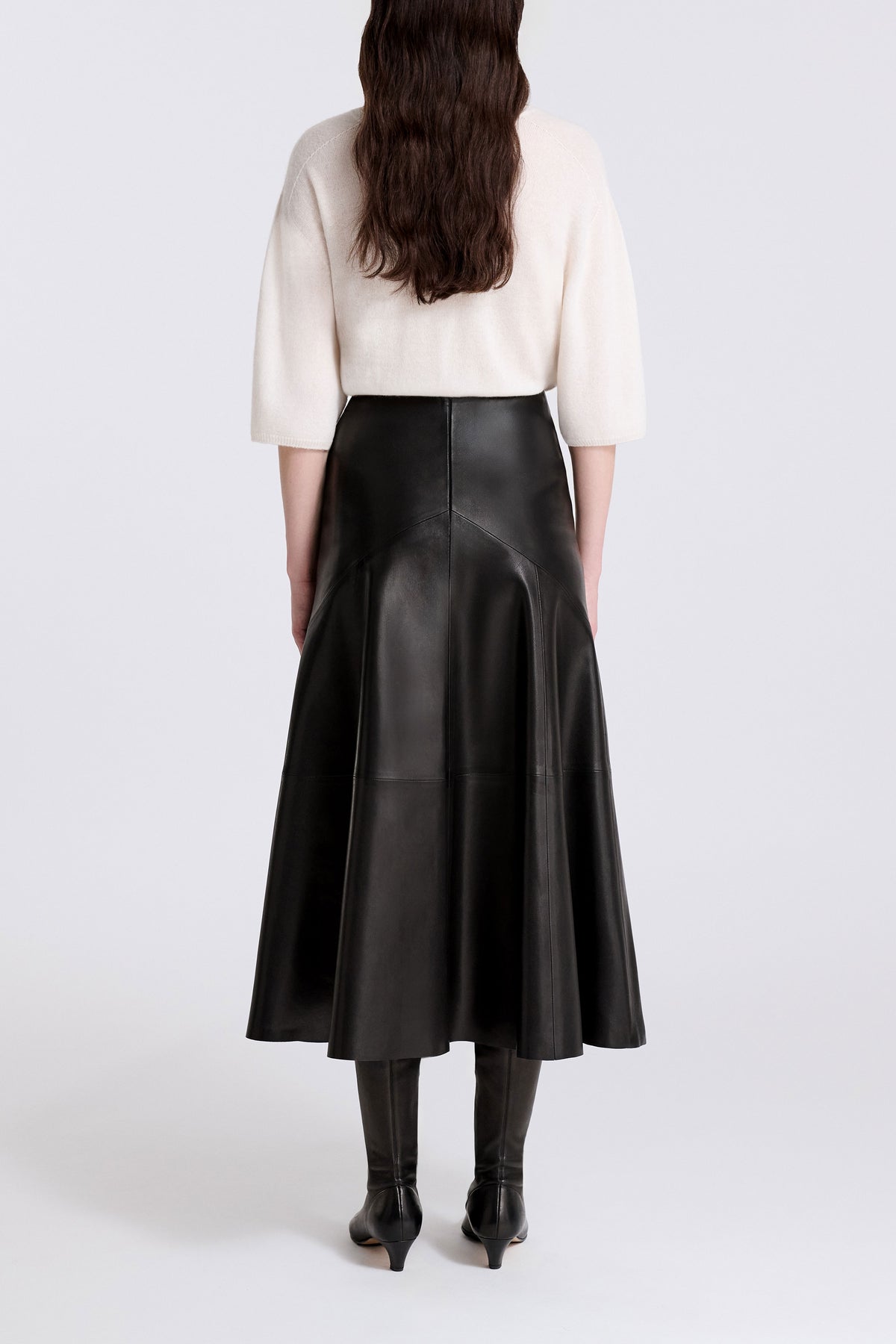 Model is Wearing Nour Hammour Garnier Leather Circle Skirt Noir Classique - Back