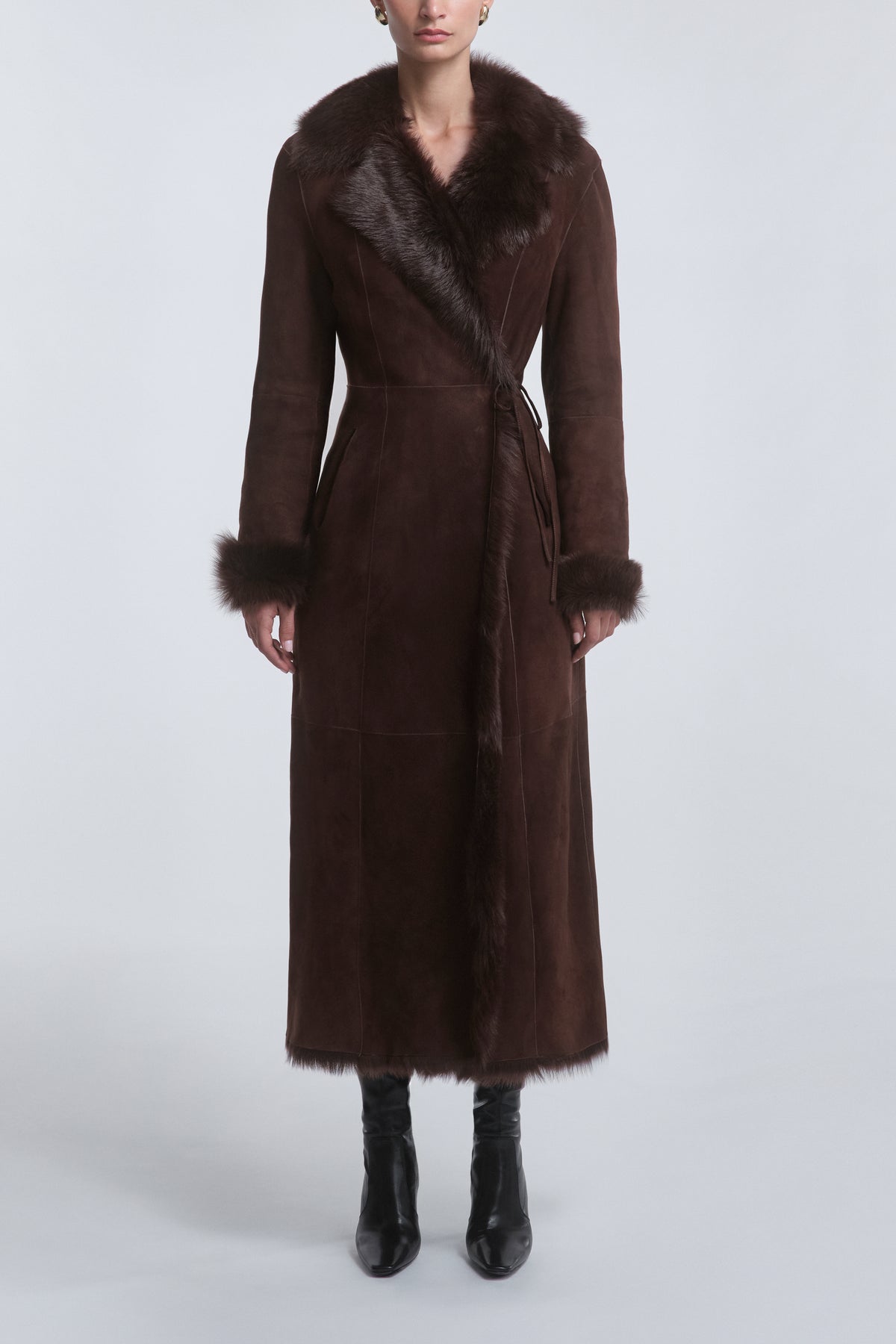 Model is Wearing the Nour Hammour Joni Off-Duty Shearling Essential Coat Affogato - Front
