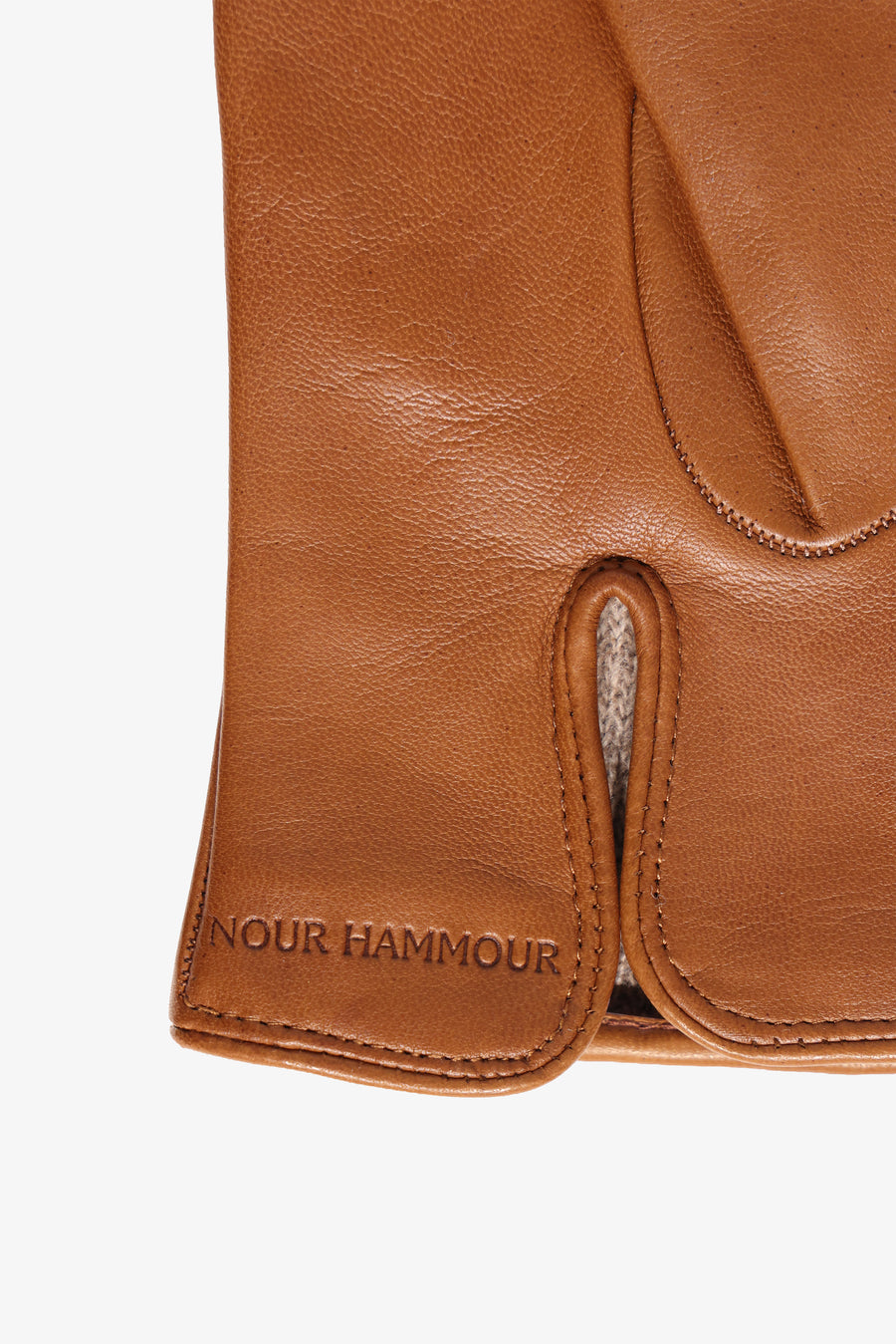 Nour Hammour Wrislet Short Leather Gloves Praline - Close Up
