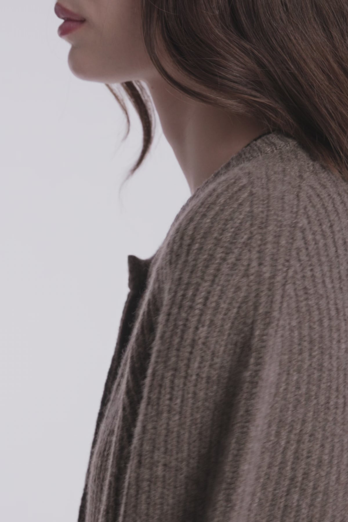 Model is Wearing Nour Hammour Laurel Cashmere Cardigan Mink - Video