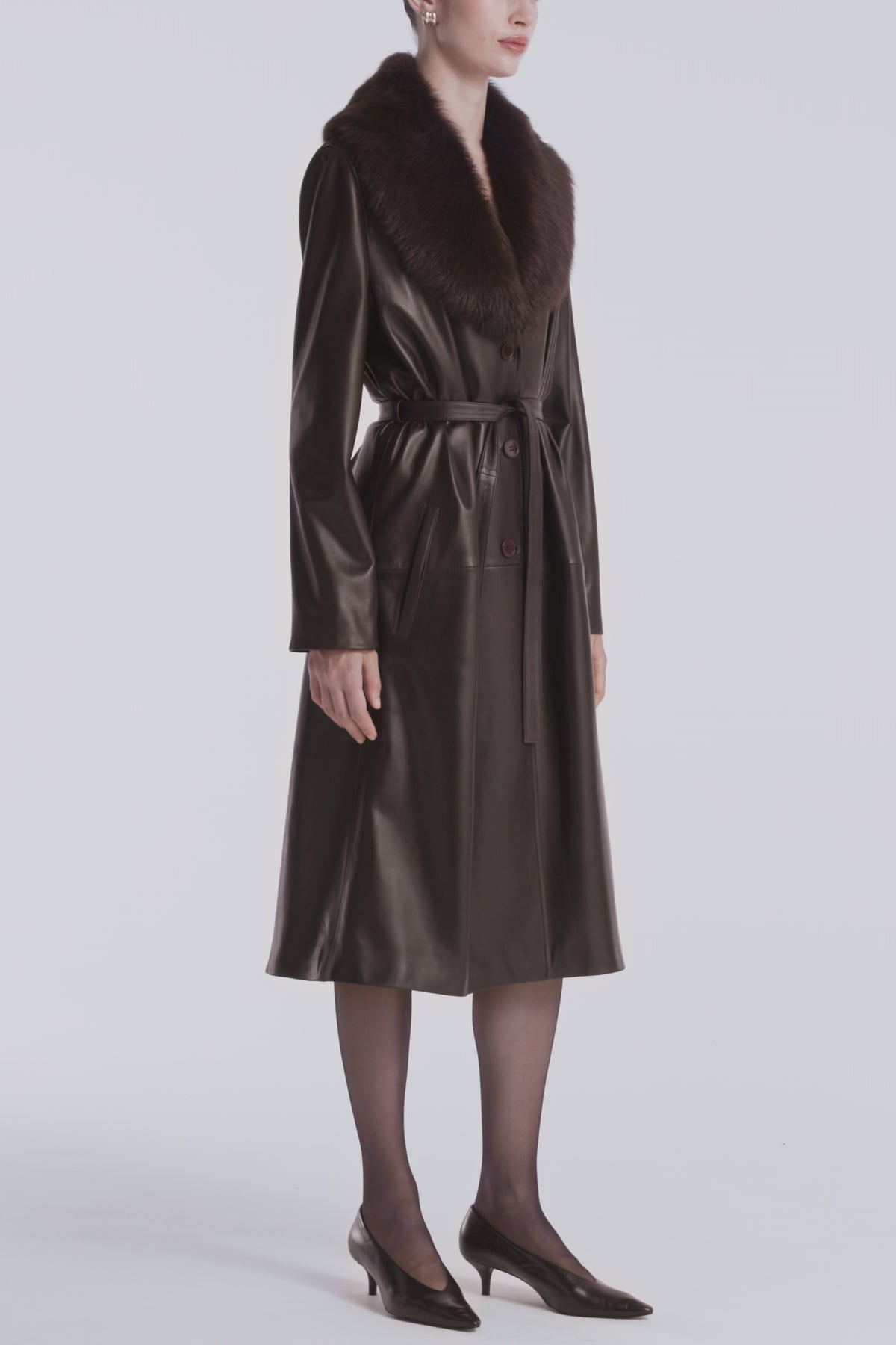 Model is Wearing Nour Hammour Niven Glamorous Relaxed Trench Dark Brown - Video