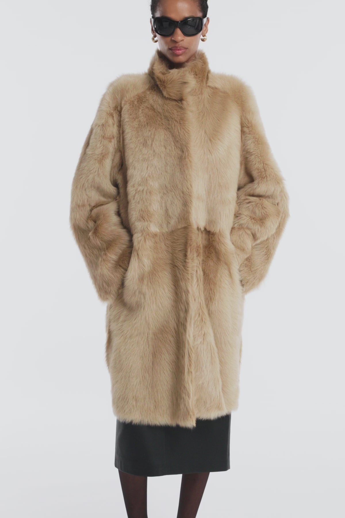 Model is Wearing Nour Hammour Blaise Heirloom Shearling Coat Creme Brulee - Video