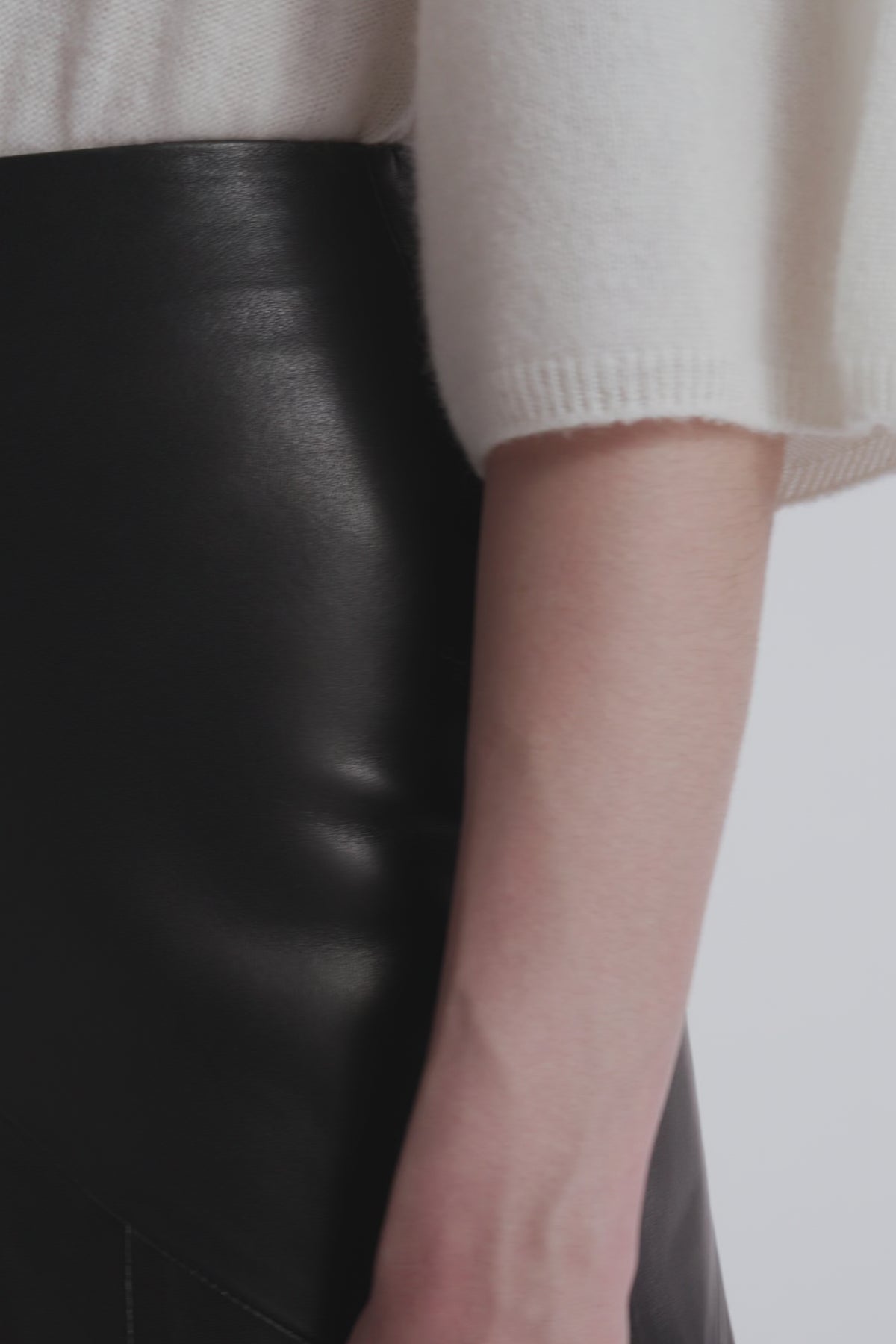 Model is Wearing Nour Hammour Garnier Leather Circle Skirt Noir Classique - Video Detail