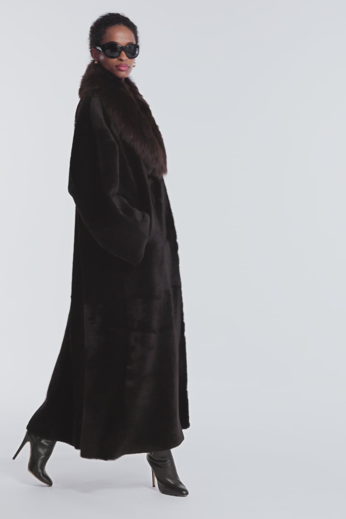 Model is Wearing Nour Hammour Astoria Sweeping Shearling Coat Black Brown - Video
