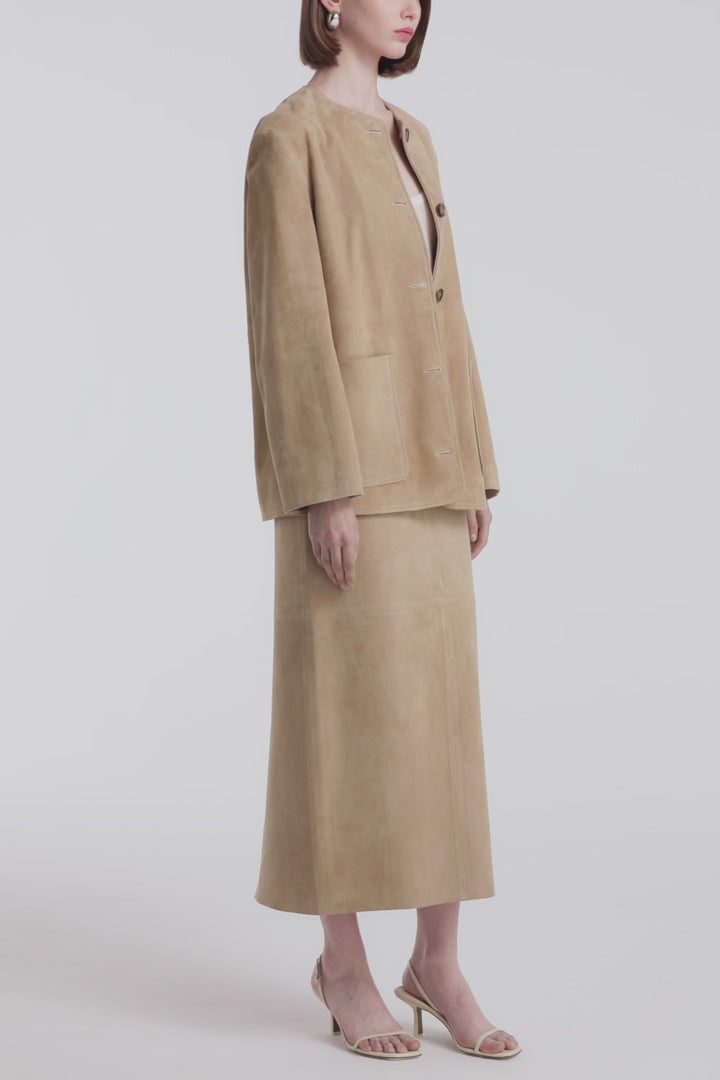 Model is Wearing Nour Hammour Cardigan Collarless Suede Jacket Creme - Video